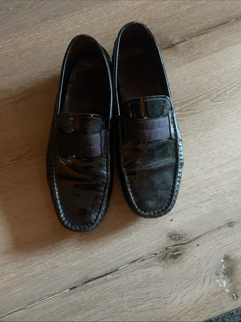 Tods black pat&leather sz8 driver